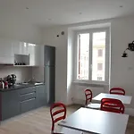 Sunnycornerinrhome