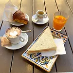 Sunnycornerinrhome Rome