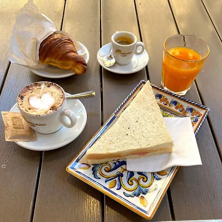 Sunnycornerinrhome Roma